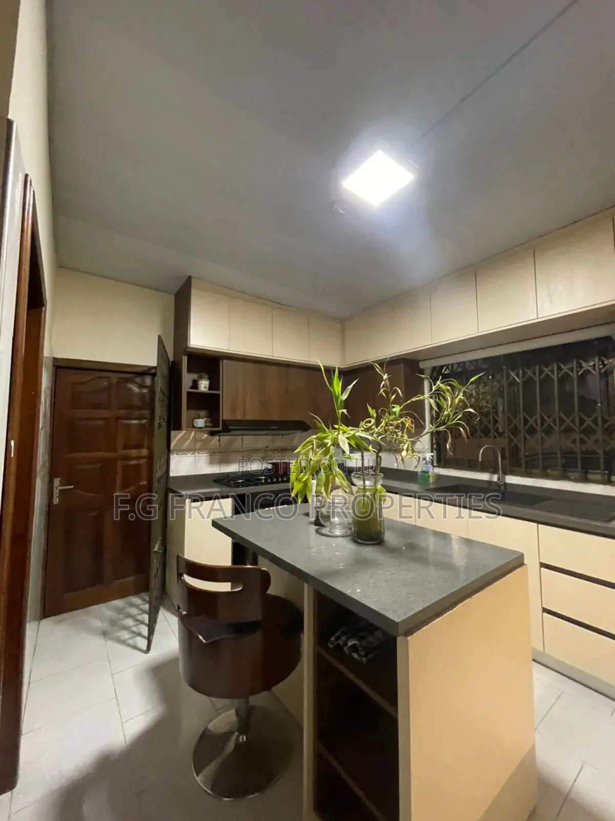 3bdrm House in Kg Franco Properties, Spintex for sale in Spintex
