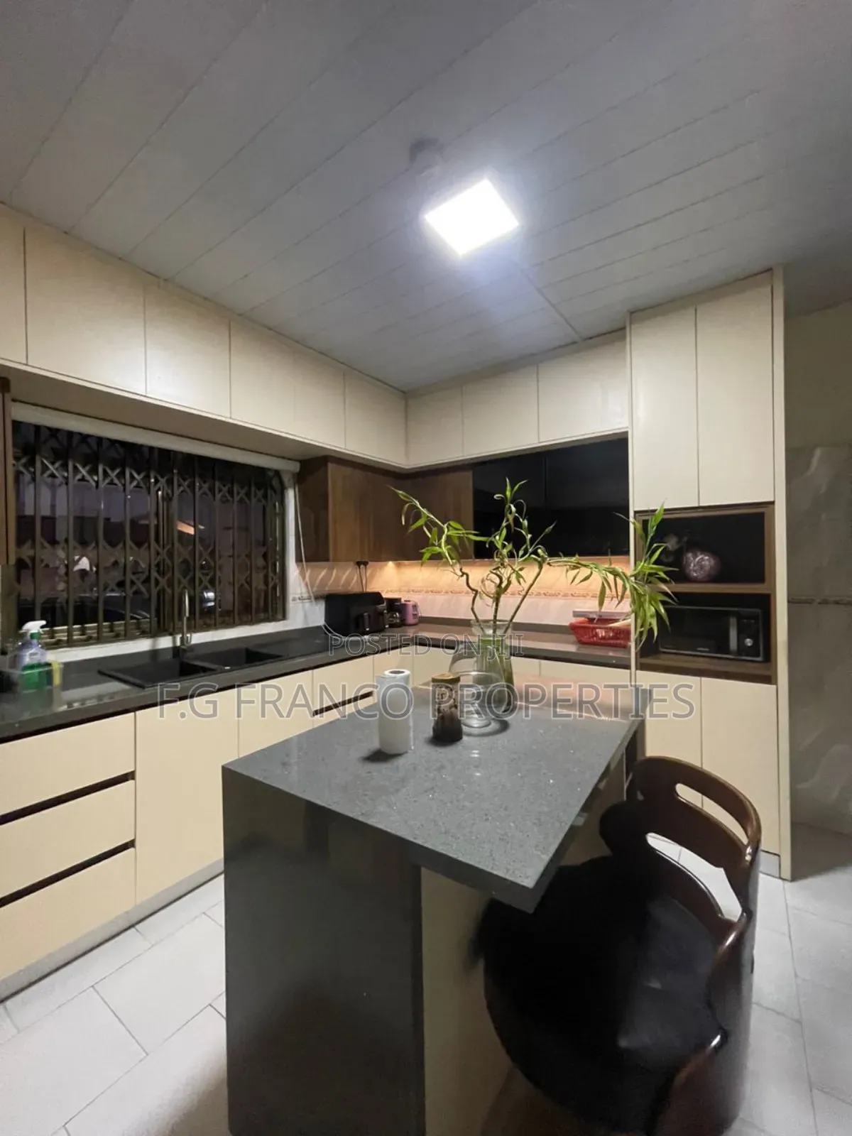 3bdrm House in Kg Franco Properties, Spintex for sale in Spintex