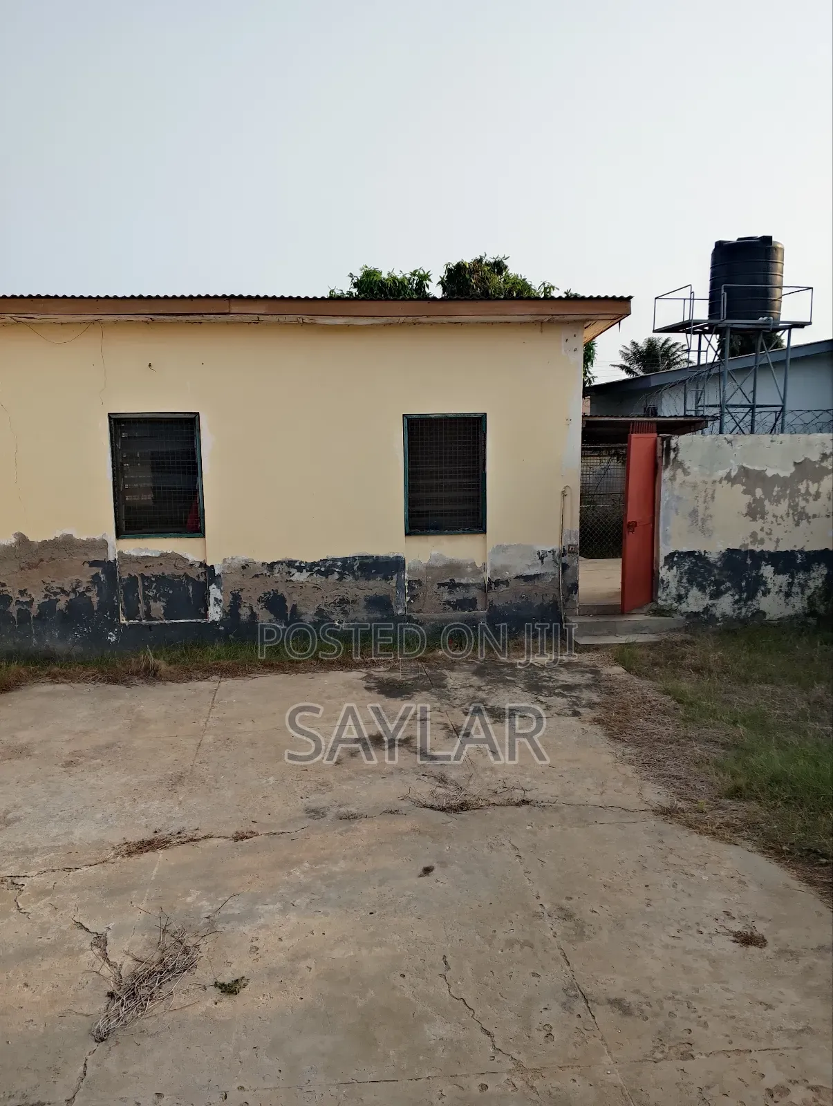 6bdrm House in Tema Metropolitan for sale in Tema Metropolitan