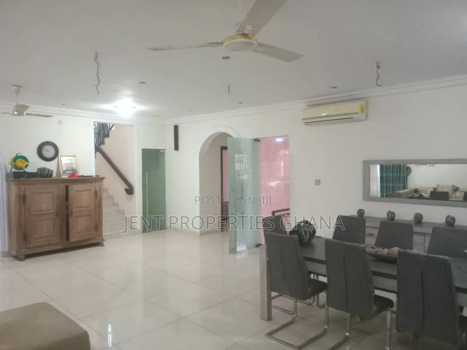 6bdrm House in Accra Metropolitan for sale in Accra Metropolitan