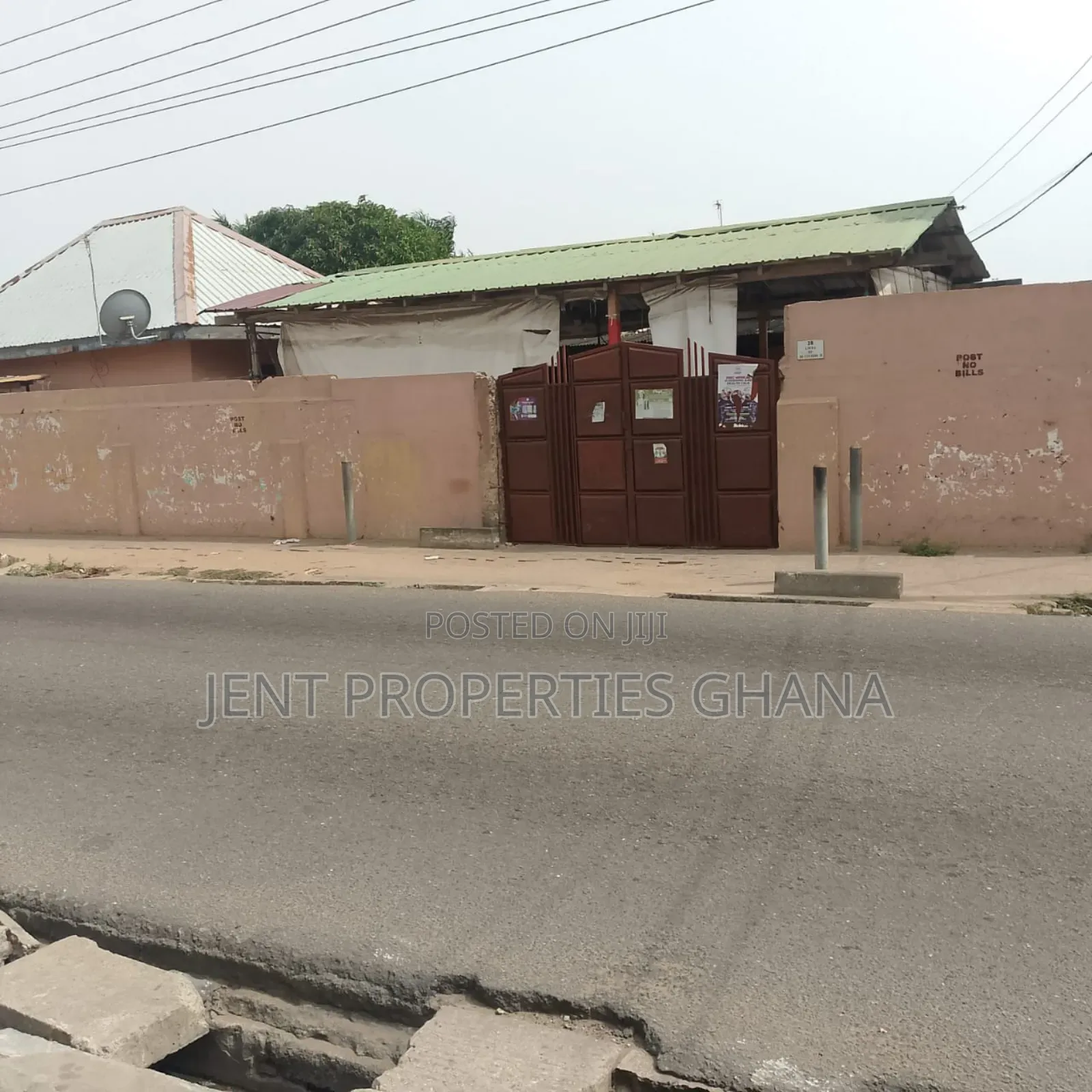 0.13 Acre of Land With Old Structure on It for Sale at Osu in Accra Metropolitan
