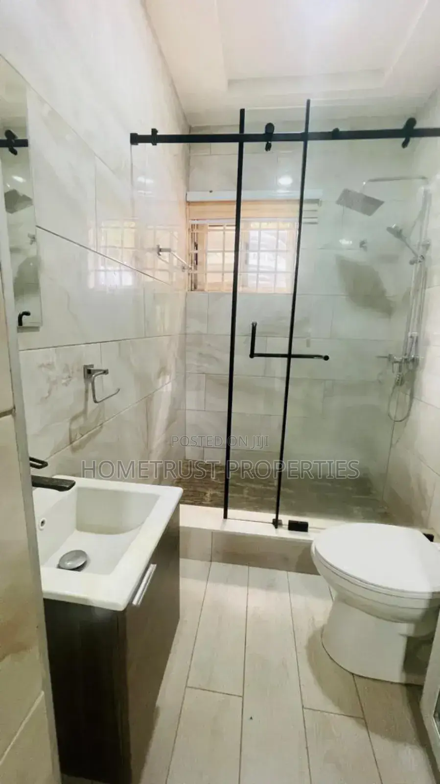 5bdrm Duplex in Spintex Emef Estate, Melcom for sale in Melcom