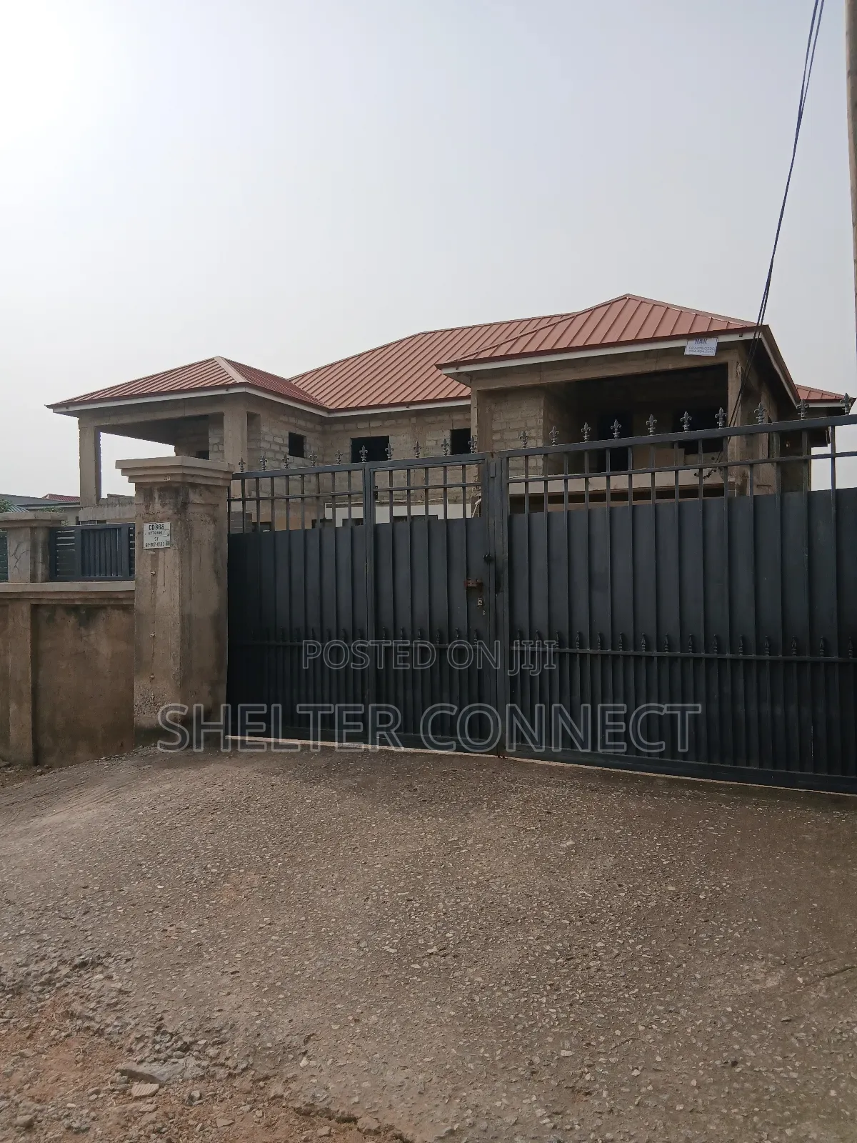 16bdrm Apartment in Abokobi for sale in Abokobi
