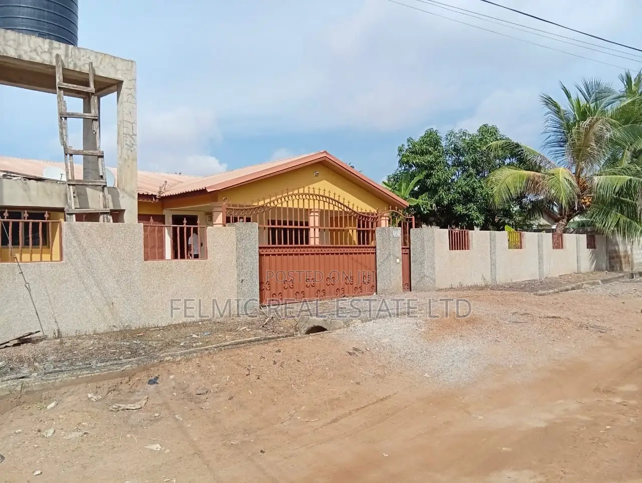 5bdrm House in Felmic Real Estate, Housing Down for sale in Housing Down