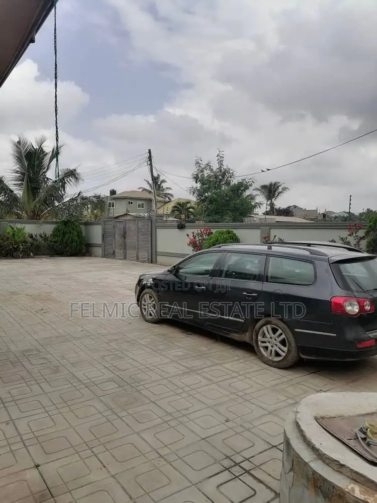 5bdrm House in Felmic Real Estate, Amasaman for sale in Amasaman