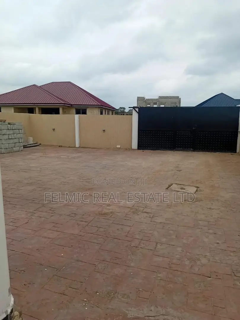 4bdrm Duplex in Felmic Real Estate, Amasaman for sale in Amasaman