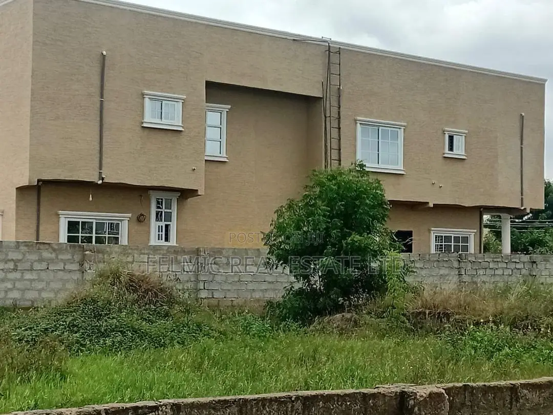 4bdrm Duplex in Felmic Real Estate, Amasaman for sale in Amasaman