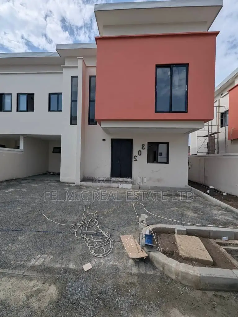 3bdrm Duplex in Felmic Real Estate, Mile 7 for sale in Mile 7