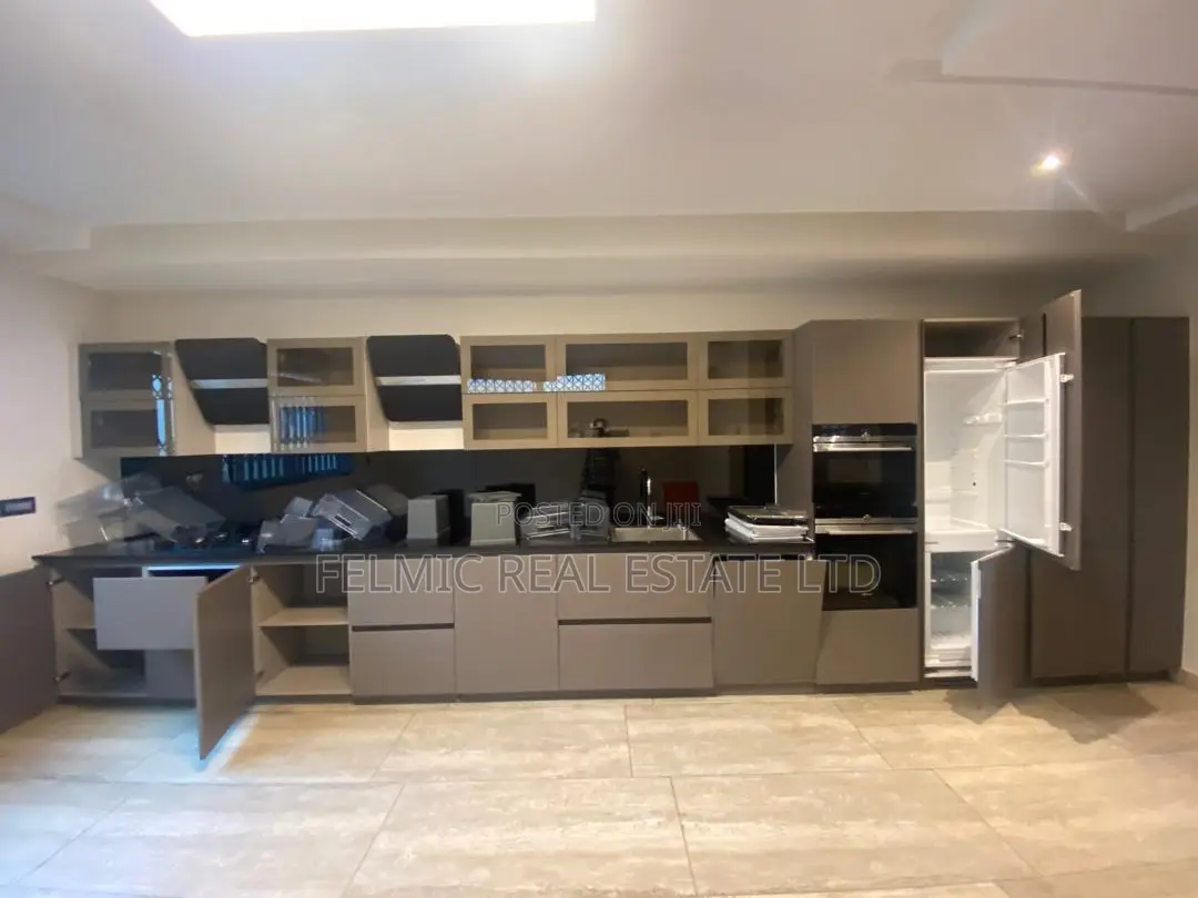 4bdrm Duplex in Felmic Real Estate, A&C Mall Area for rent in A&C Mall Area