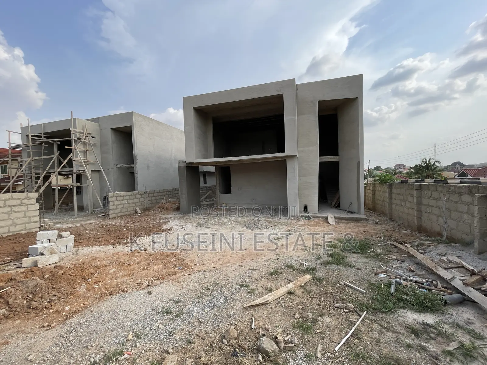6bdrm Duplex in K Fuseini Estate, Kumasi Metropolitan for sale in Kumasi Metropolitan