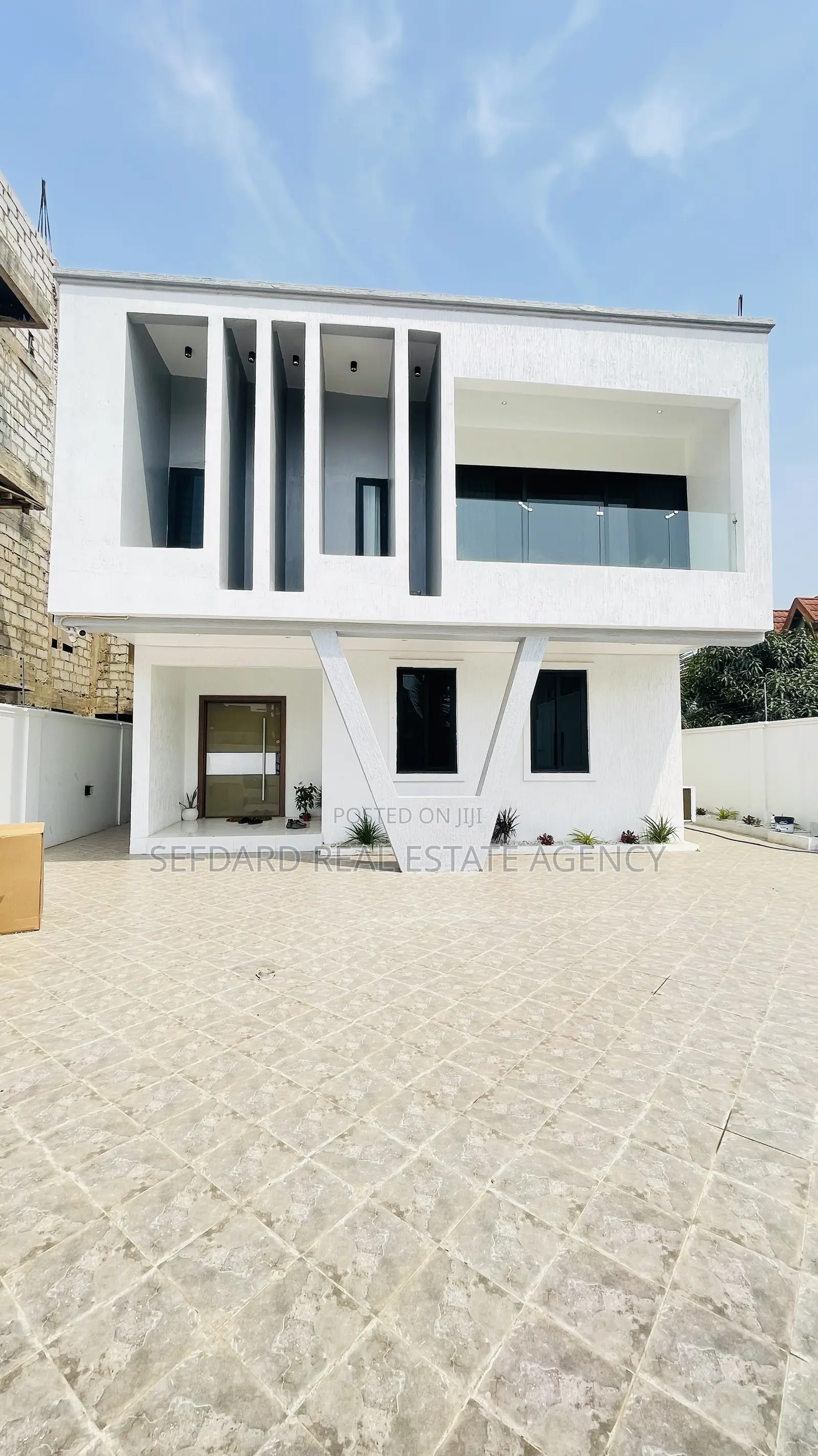 4bdrm Duplex in Tseaddo for sale in Tseaddo