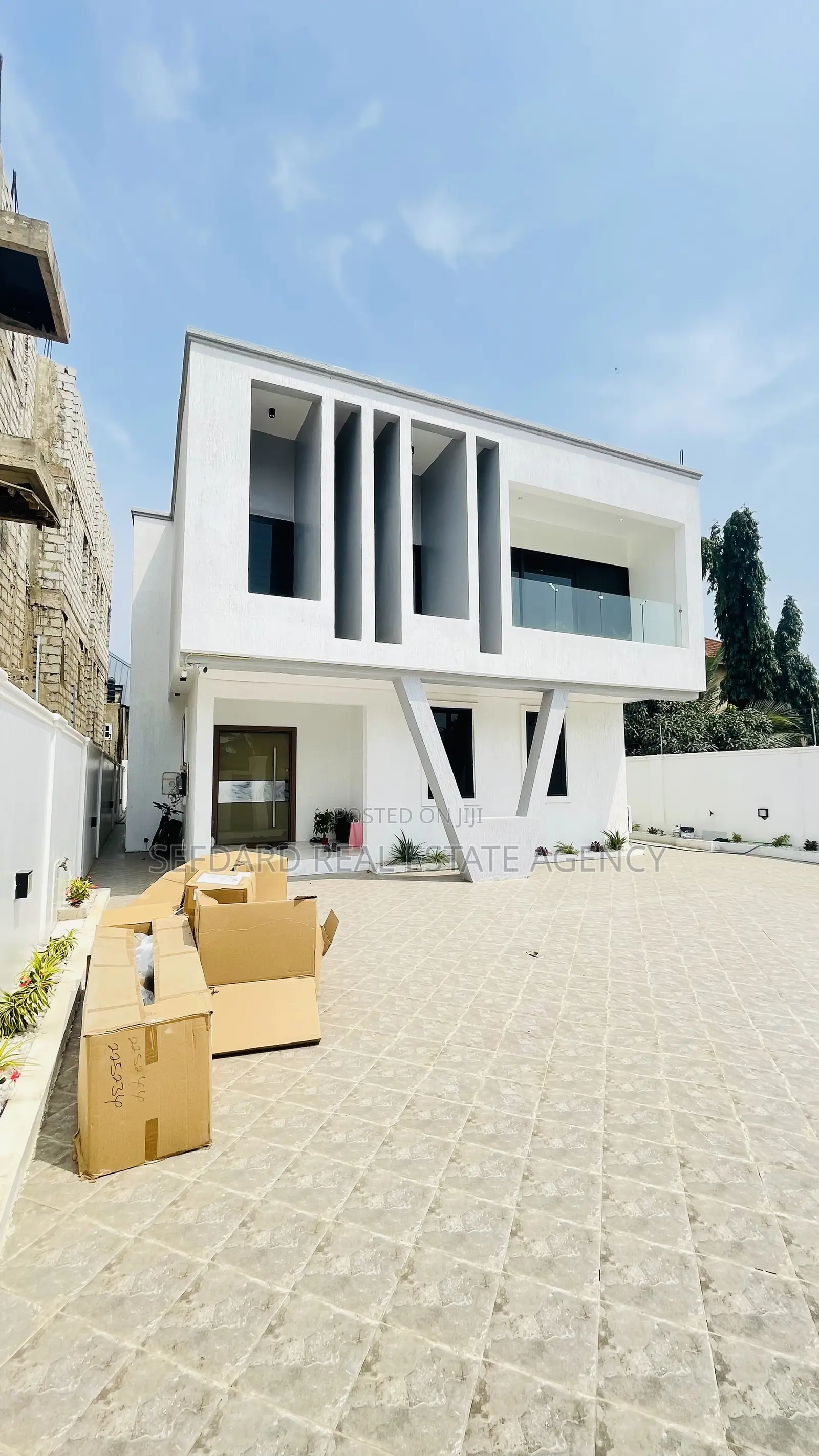 4bdrm Duplex in Tseaddo for sale in Tseaddo