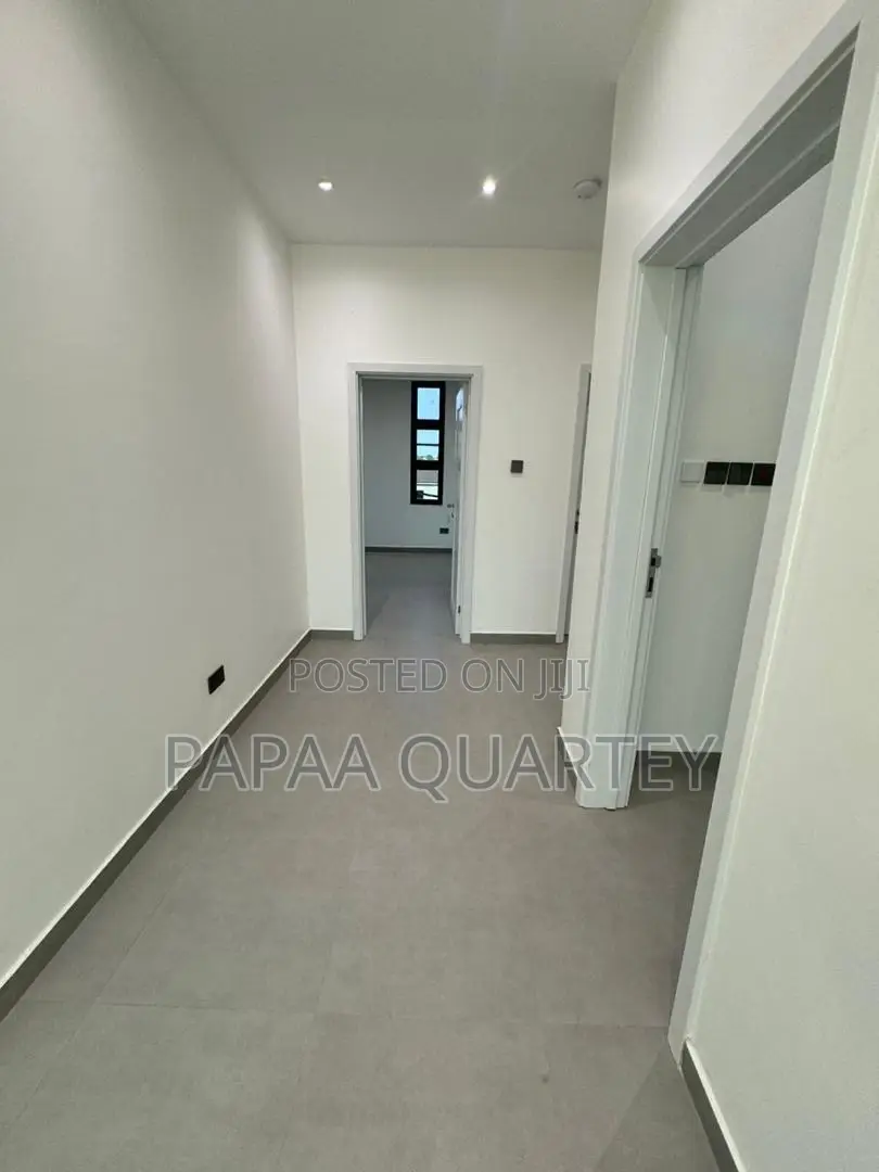 Furnished 5bdrm Villa in Airport Residential Area for sale in Airport Residential Area
