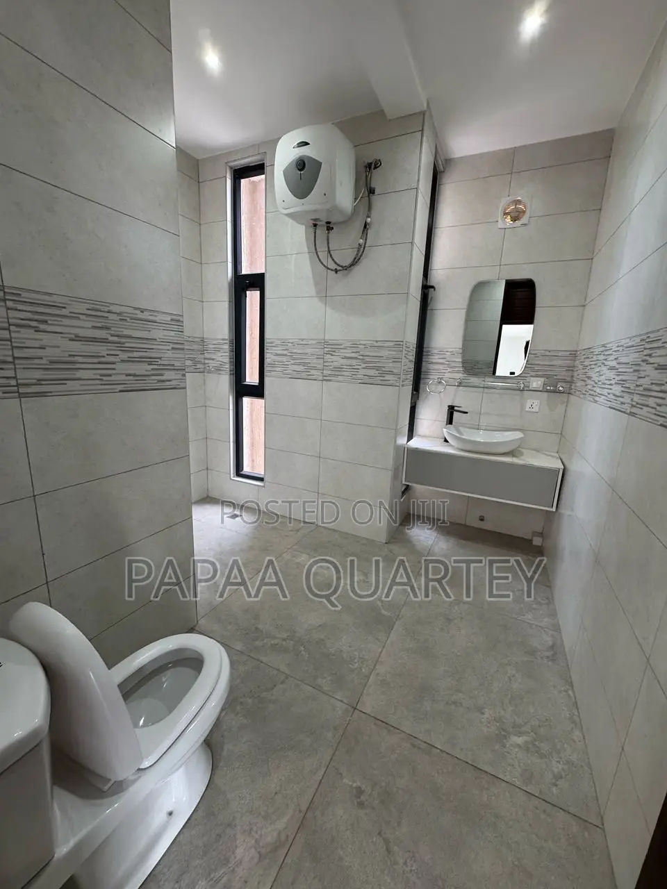 Furnished 4bdrm Townhouse/Terrace in Labone for sale in Labone