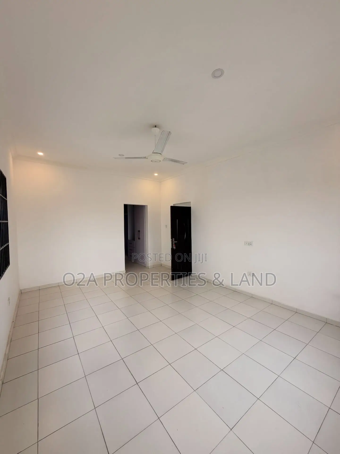 4bdrm House in Lakeside Estate for sale in Lake Side Estate
