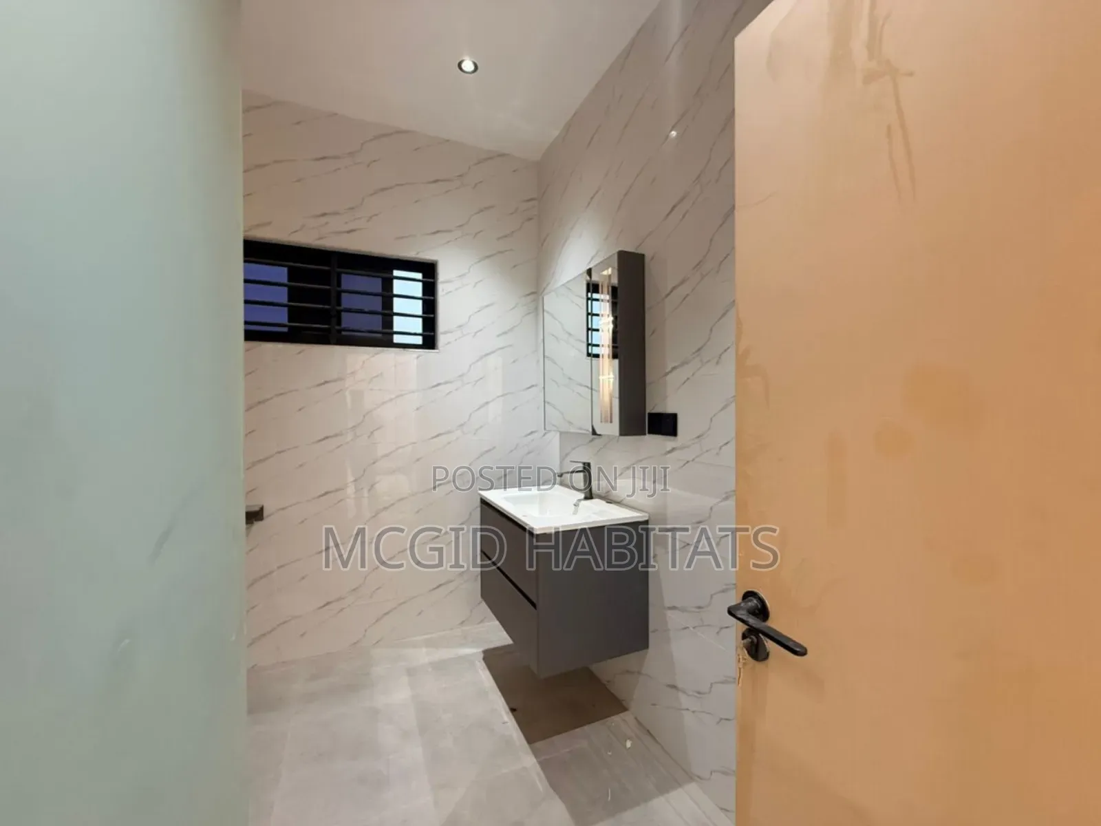 3bdrm House in Lake Side Estate for sale in Lake Side Estate