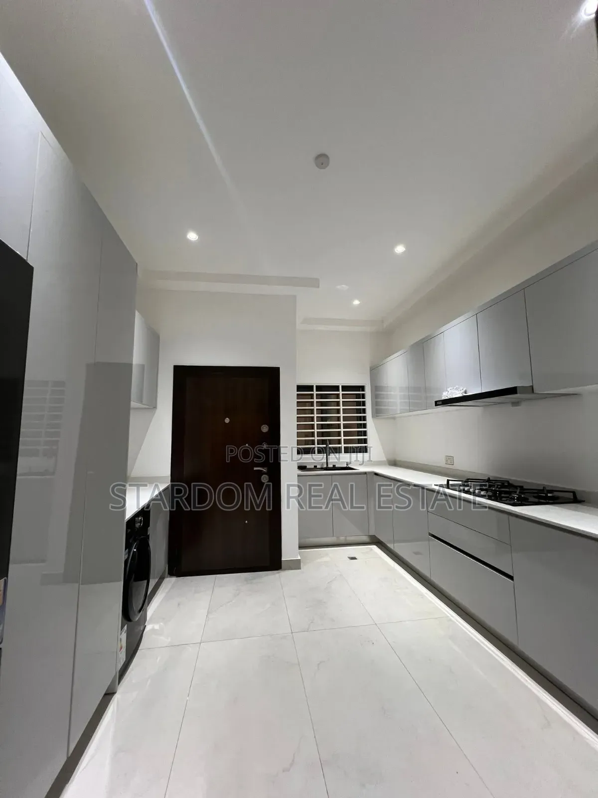 2bdrm Duplex in Adjiringanor, Ability for sale in Ability