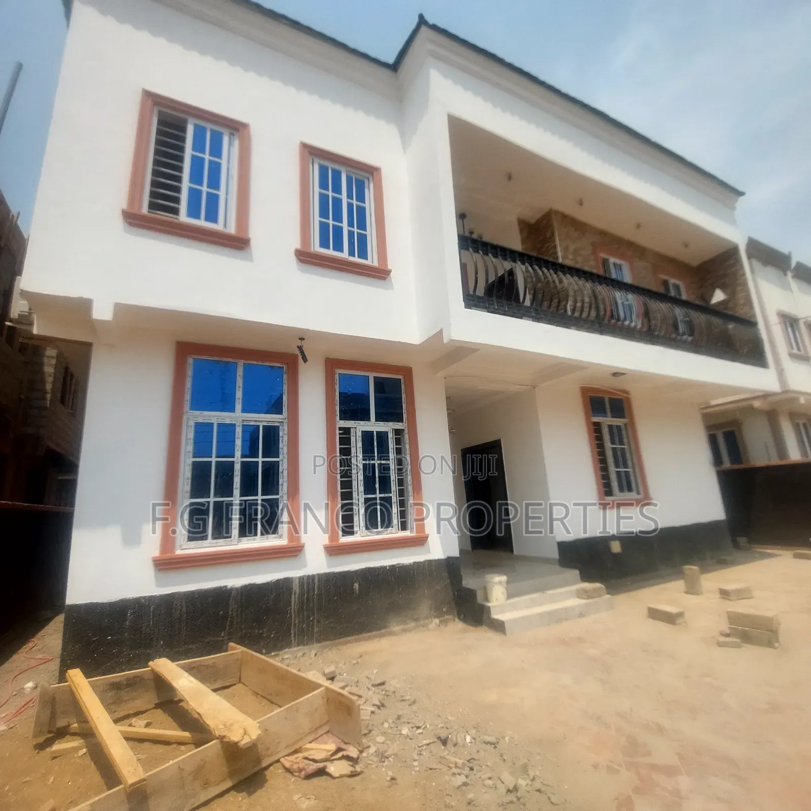 5bdrm House in Kg Franco Properties, Sakumono for sale in Sakumono