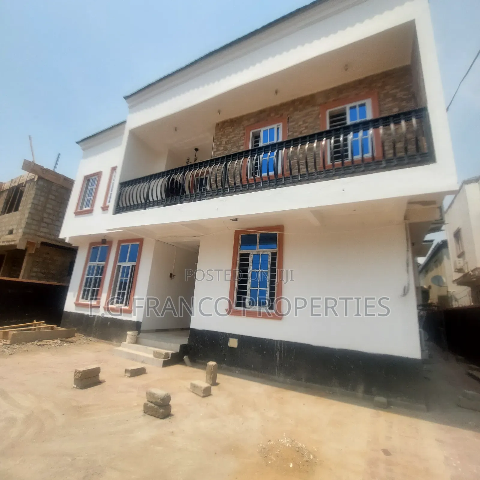 5bdrm House in Kg Franco Properties, Sakumono for sale in Sakumono