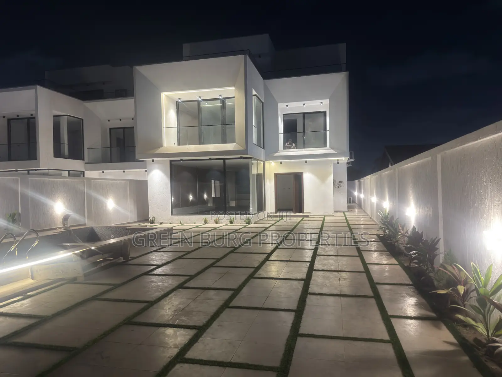5bdrm House in Green, Ashaley Botwe for sale in Ashaley Botwe