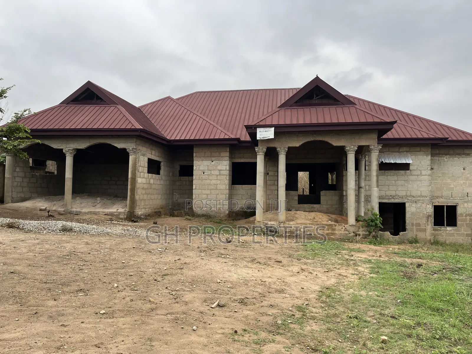 5bdrm House in Apaaso, Kumasi Metropolitan for sale in Kumasi Metropolitan
