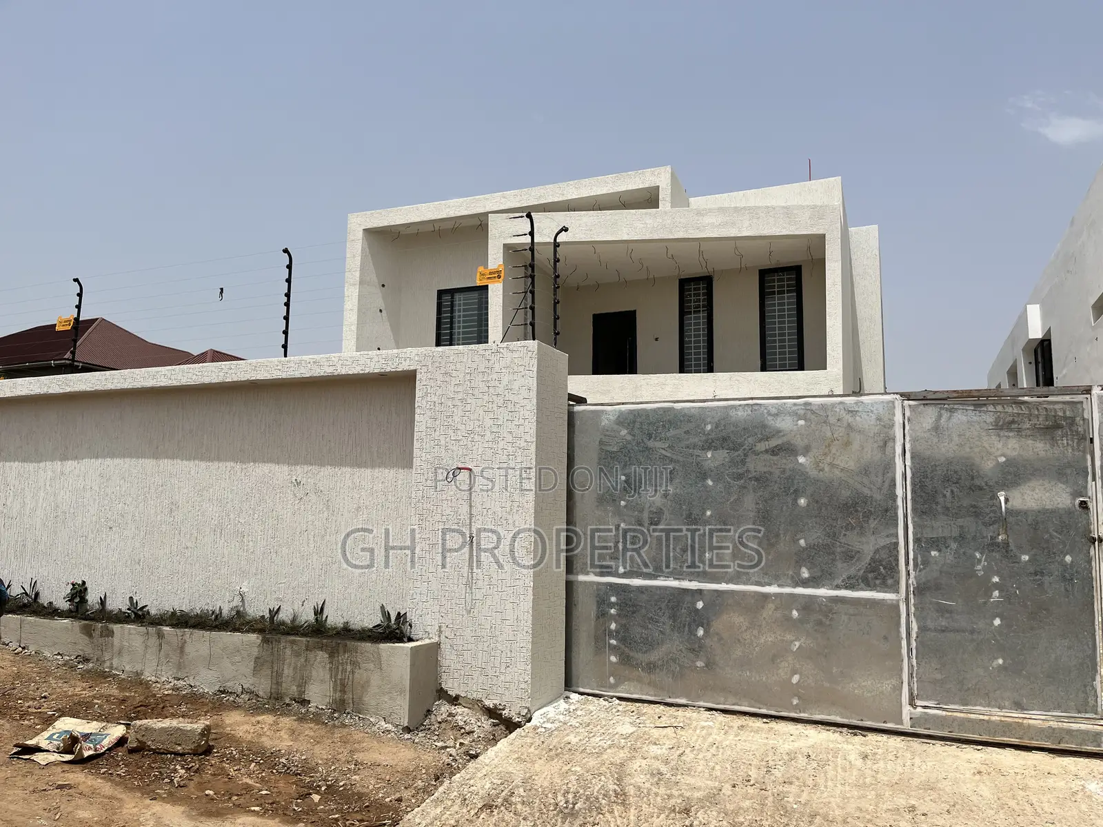 4bdrm Duplex in Santasi,Anyienem, Kumasi Metropolitan for sale in Kumasi Metropolitan
