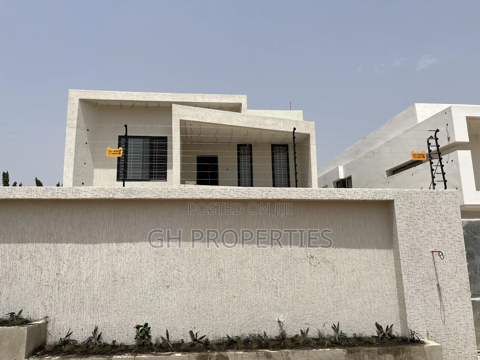 4bdrm Duplex in Santasi,Anyienem, Kumasi Metropolitan for sale in Kumasi Metropolitan