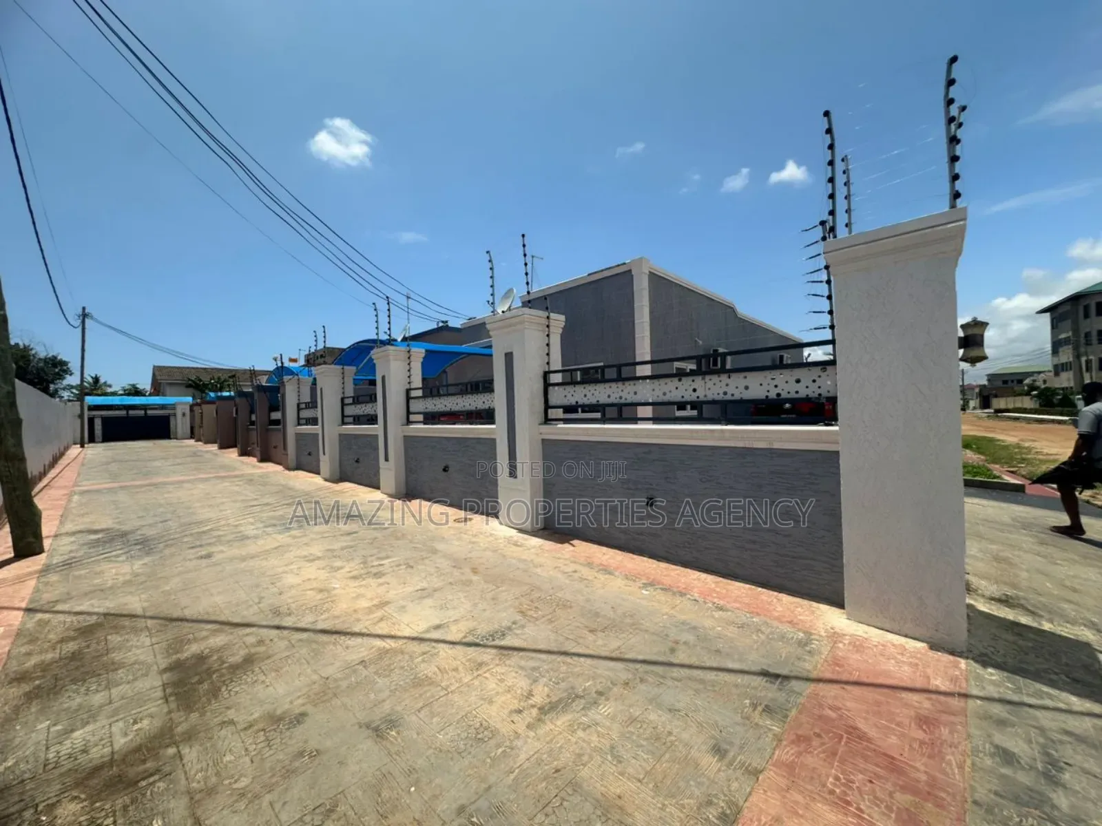 3bdrm Room & Parlour in Spintex, Baatsona Total for rent in Baatsona Total