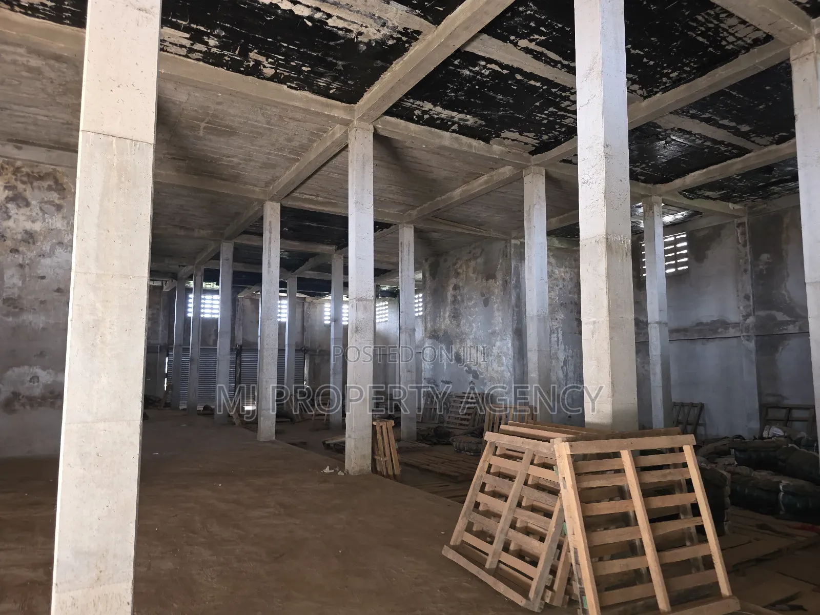 1000 SQM Warehouse at Kumasi Kokoben in Kumasi Metropolitan