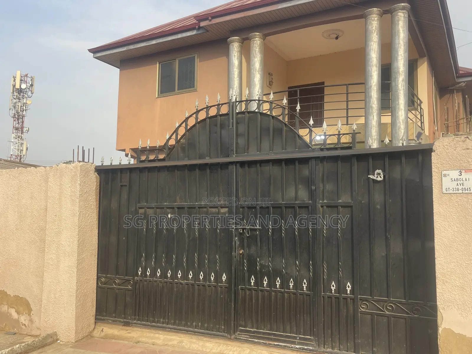 3bdrm Apartment in Lashibi, Sakumono for rent in Sakumono