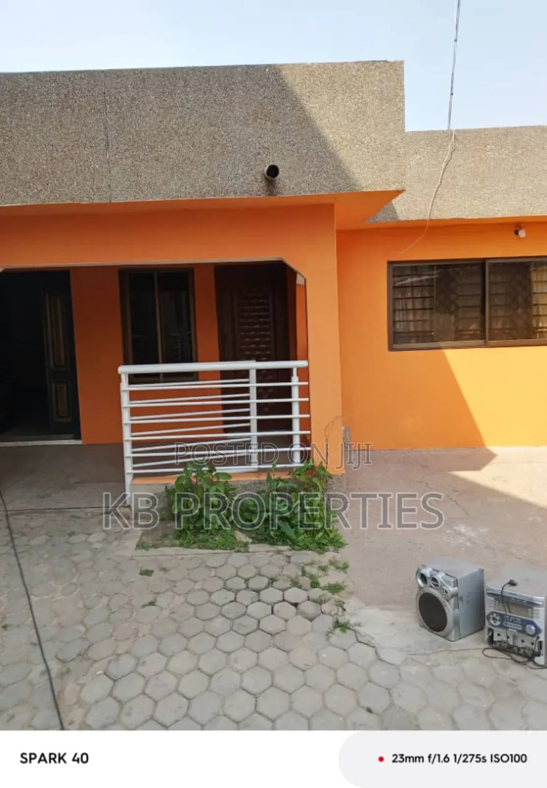 3bdrm Apartment in Kb Properties, Baatsona Total for rent in Baatsona Total