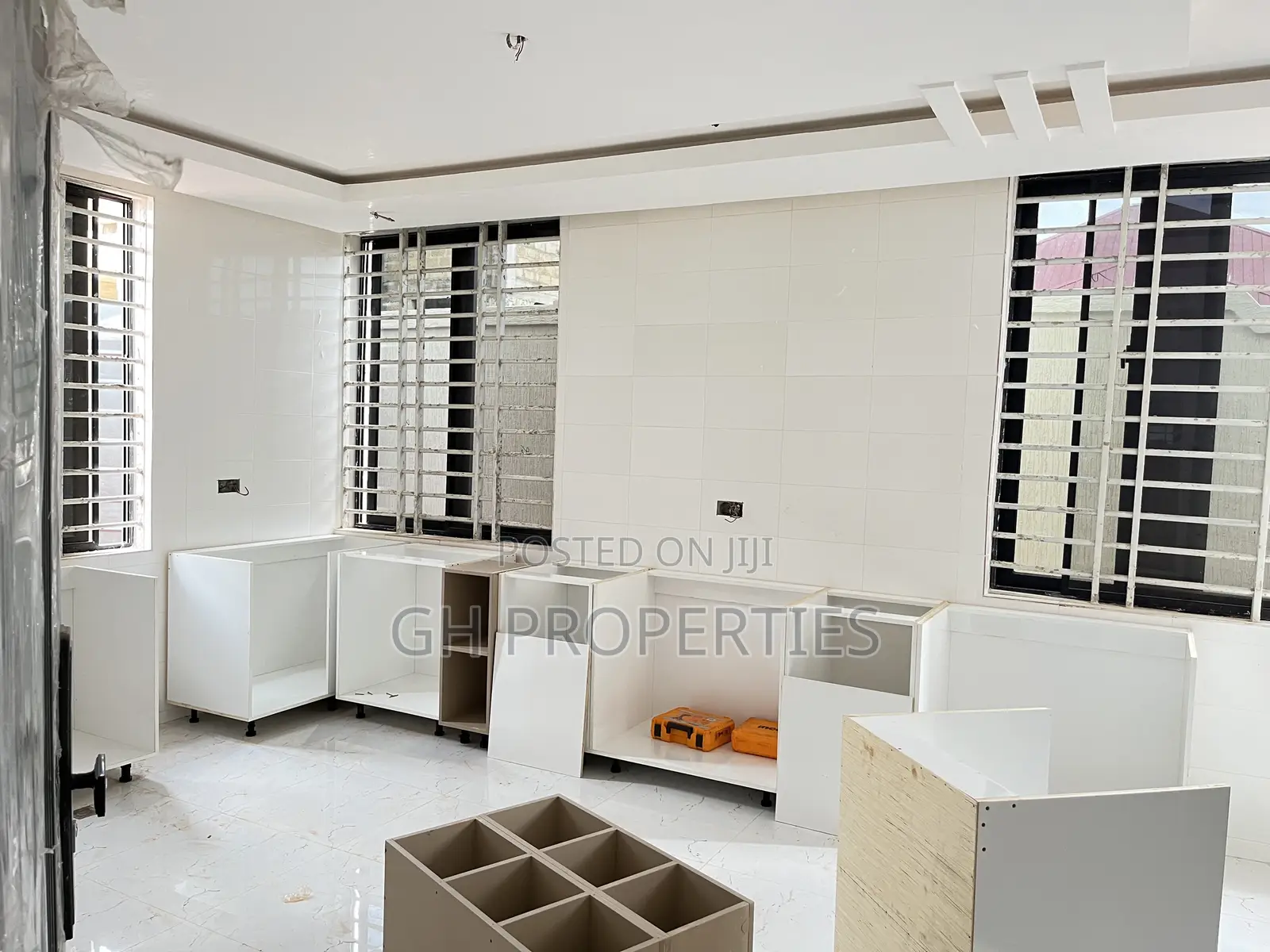 4bdrm Duplex in Three Away From Main, Kumasi Metropolitan for sale in Kumasi Metropolitan