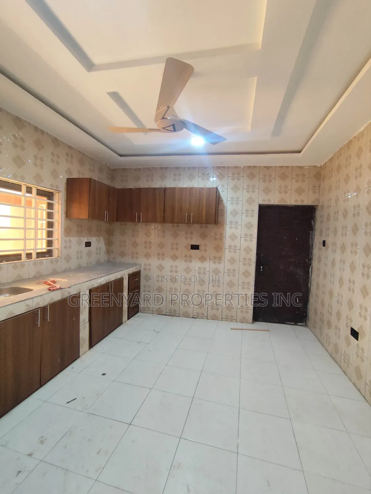 4bdrm House in Oyarifa, Ghana Flag for sale in Ghana Flag