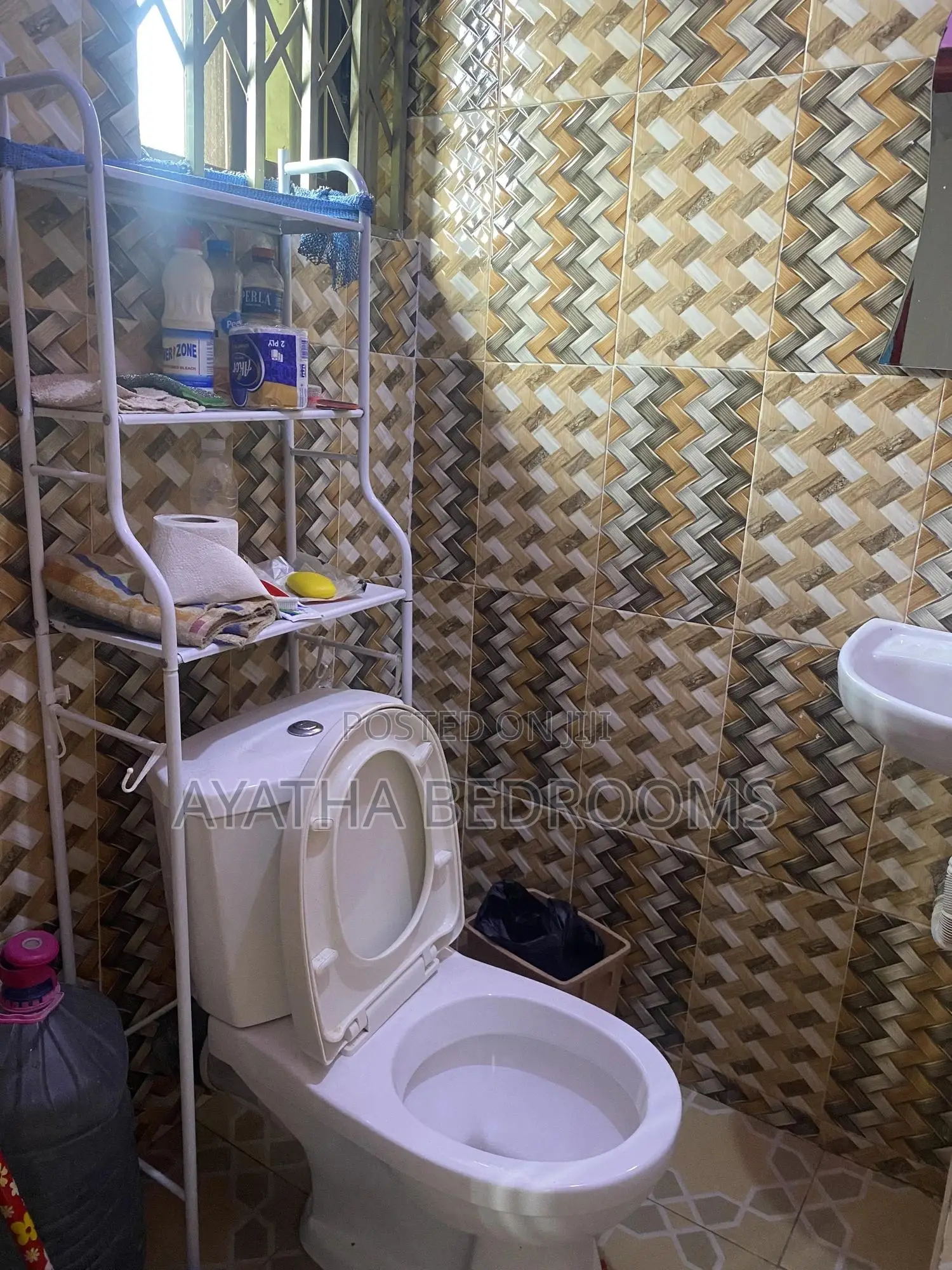 Furnished 1bdrm Apartment in Modern Properties, Ledzokuku-Krowor in Ledzokuku-Krowor