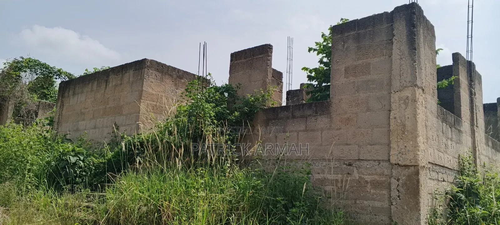 12bdrm Block of Flats in Kumasi Metropolitan for sale in Kumasi Metropolitan