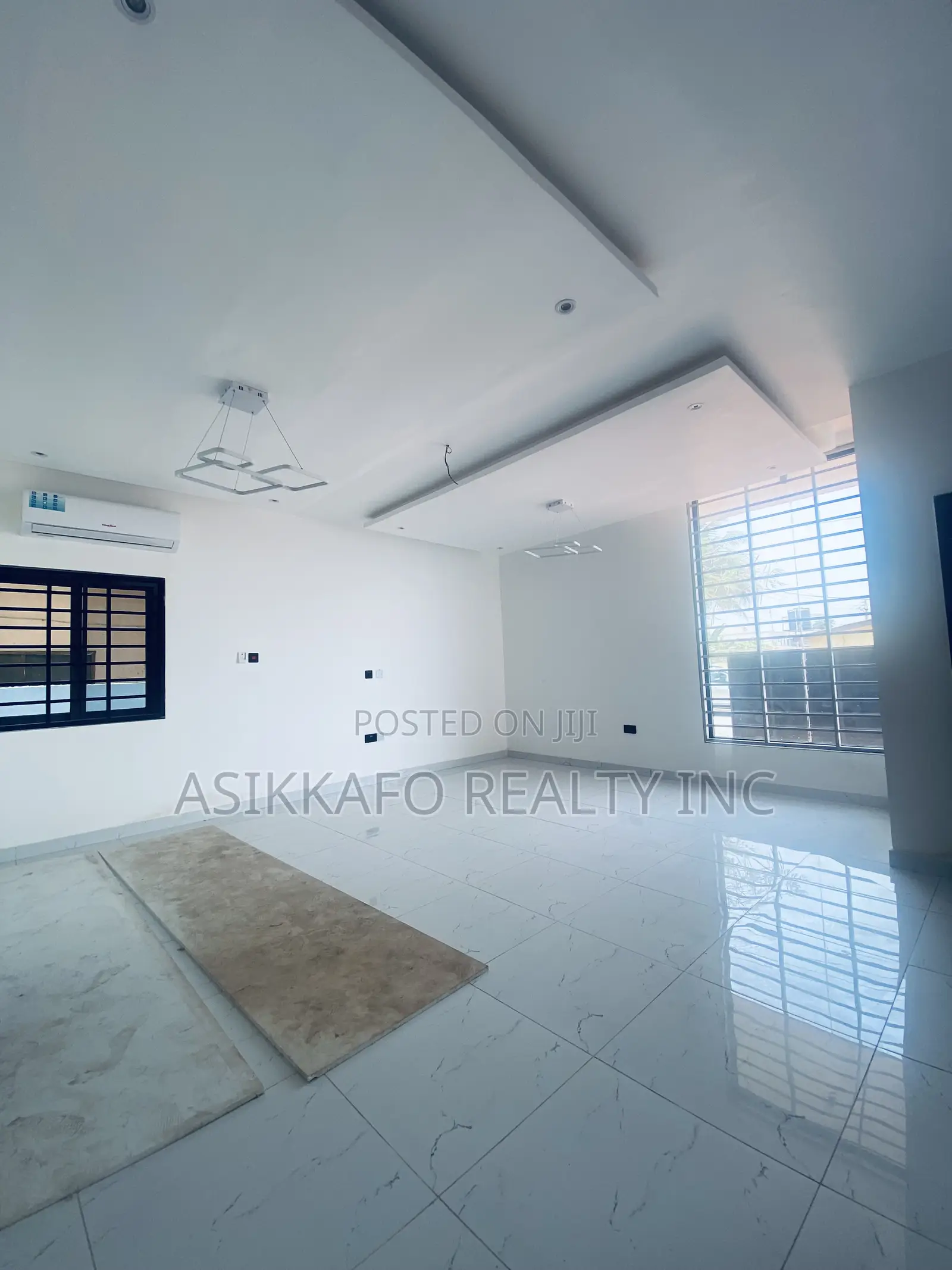4bdrm Duplex in Coastal Estate, Spintex for rent in Spintex