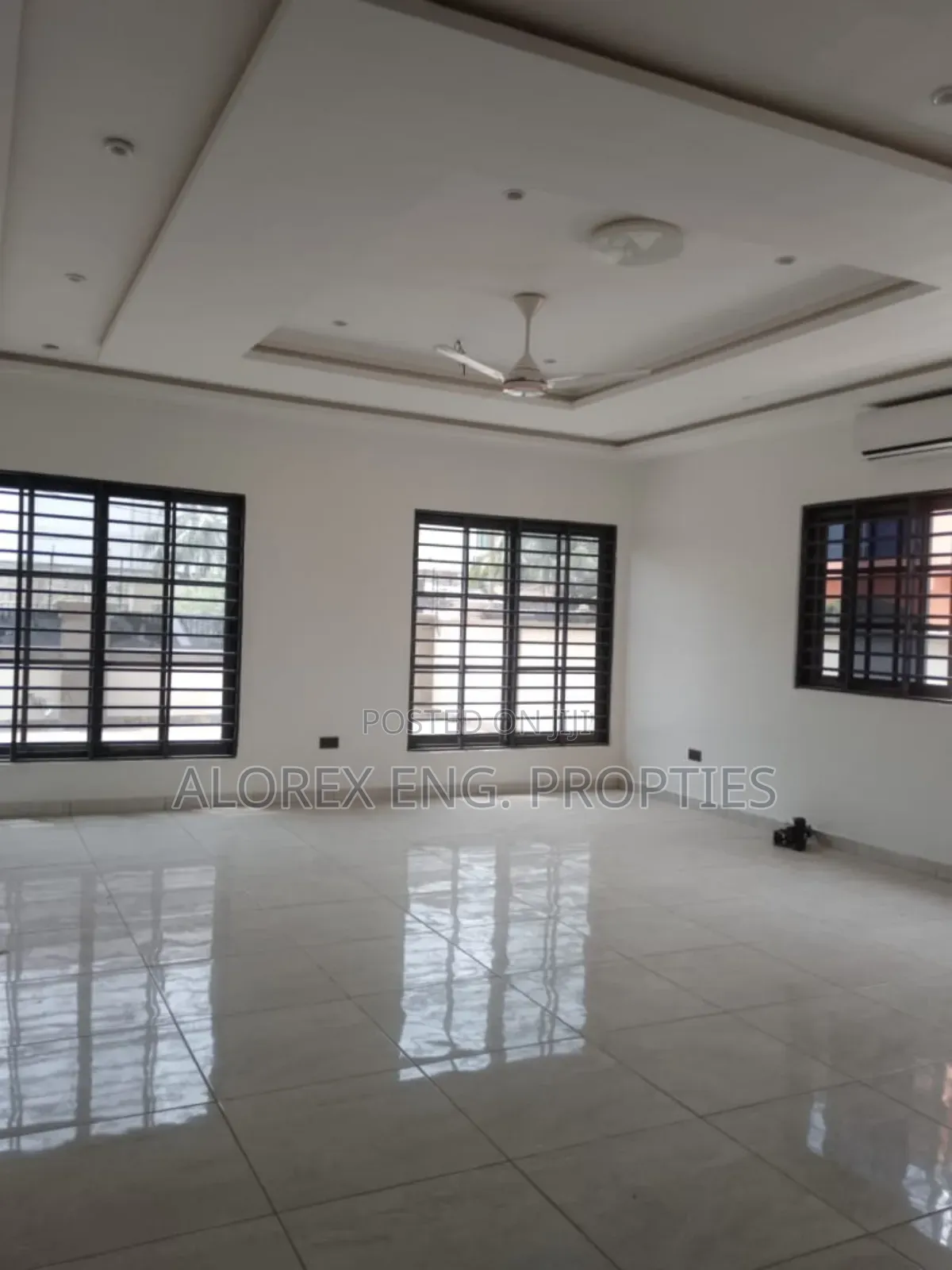3bdrm House in Botwe, School Junction for sale in School Junction