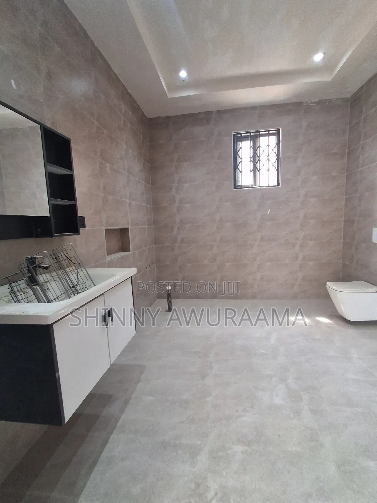 4bdrm House in East Legon Hills, School Junction for sale in School Junction