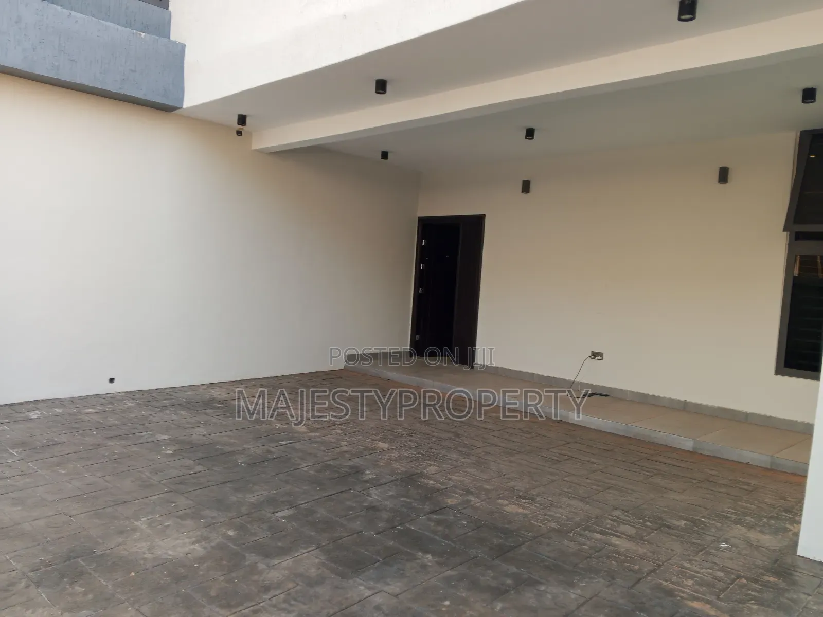 4bdrm Duplex in Hfc Estate, Baatsona Total for sale in Baatsona Total