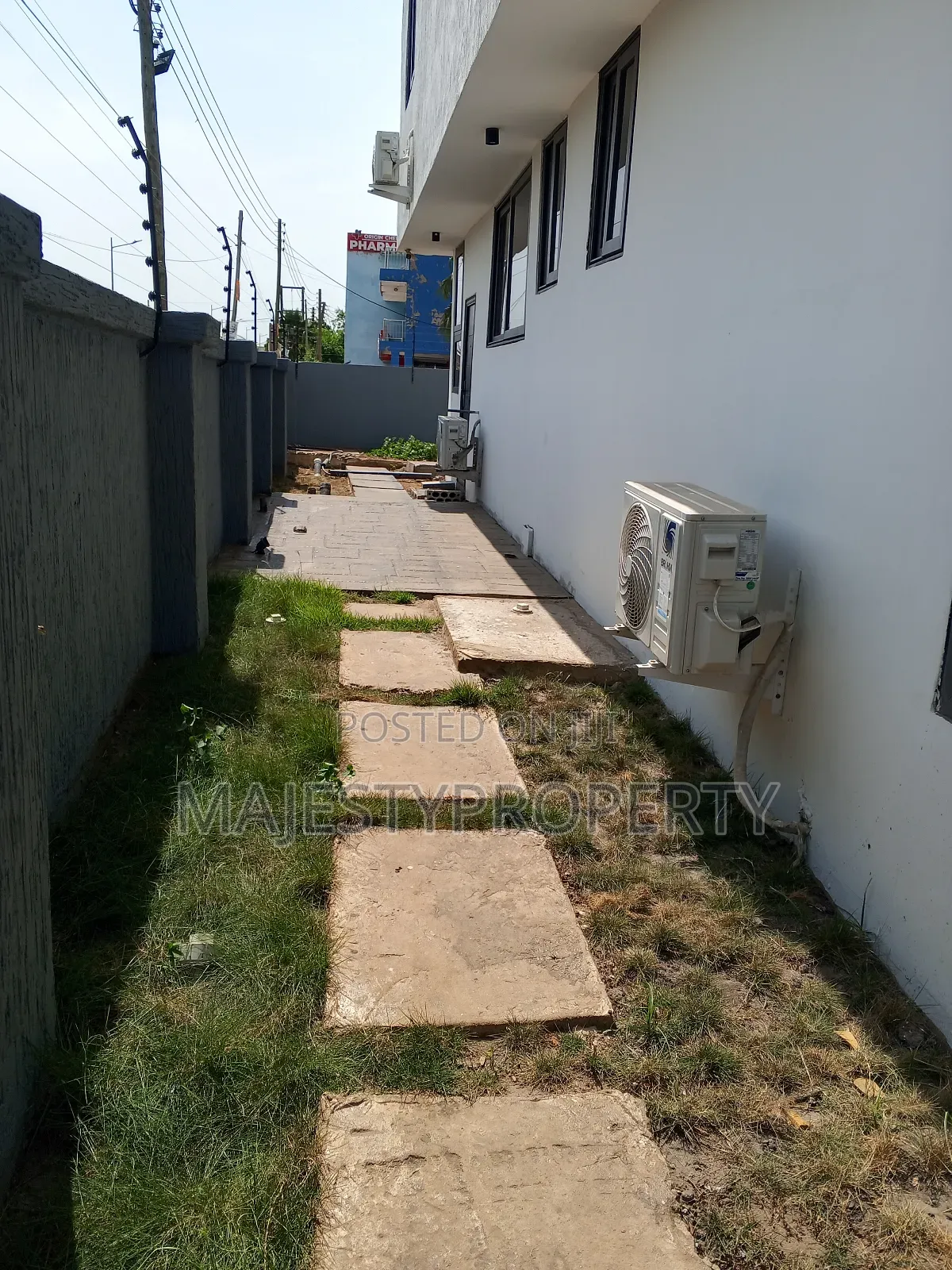 4bdrm Duplex in Hfc Estate, Baatsona Total for sale in Baatsona Total