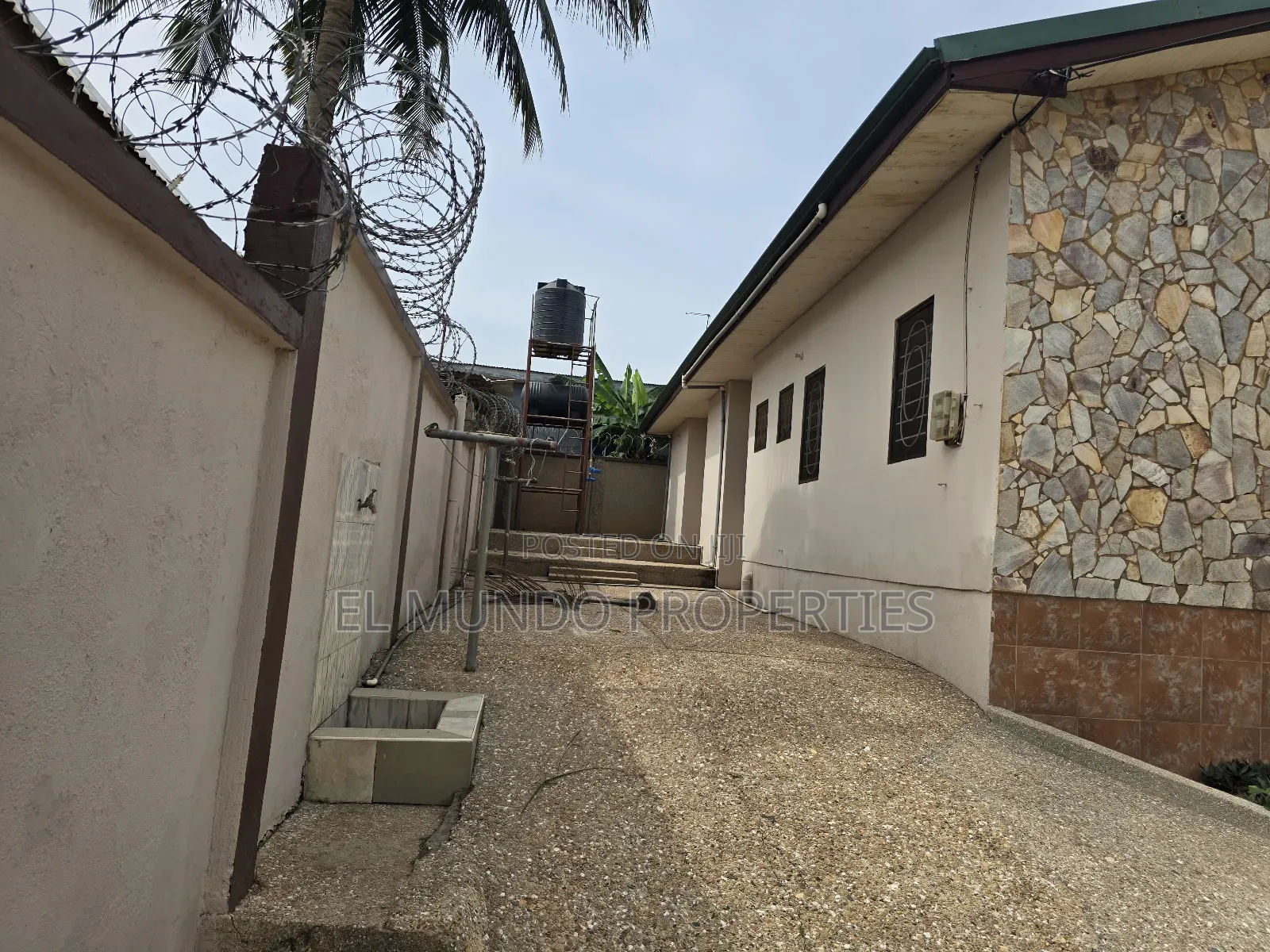4bdrm House in Nyankyerenyease, Kumasi Metropolitan for rent in Kumasi Metropolitan