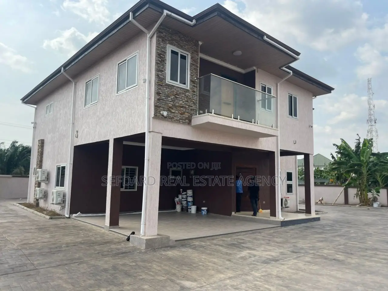 5bdrm Duplex in Oyarifa for rent in Oyarifa