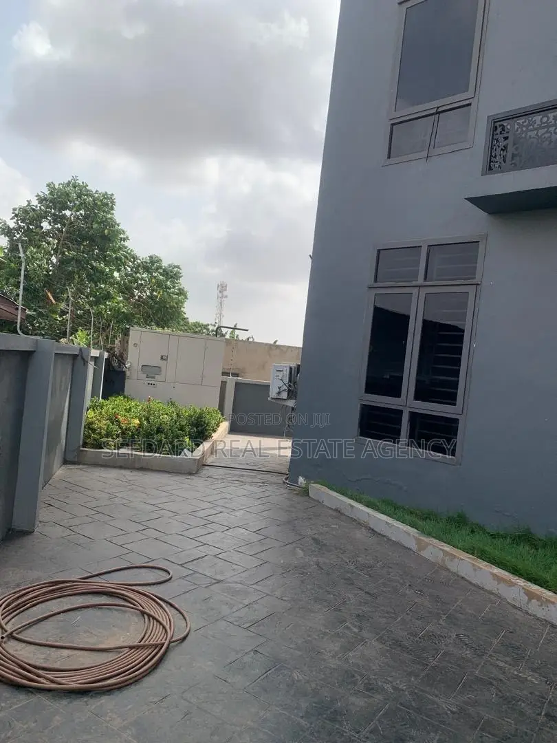 2bdrm Apartment in Ashaley Botwe for rent in Ashaley Botwe