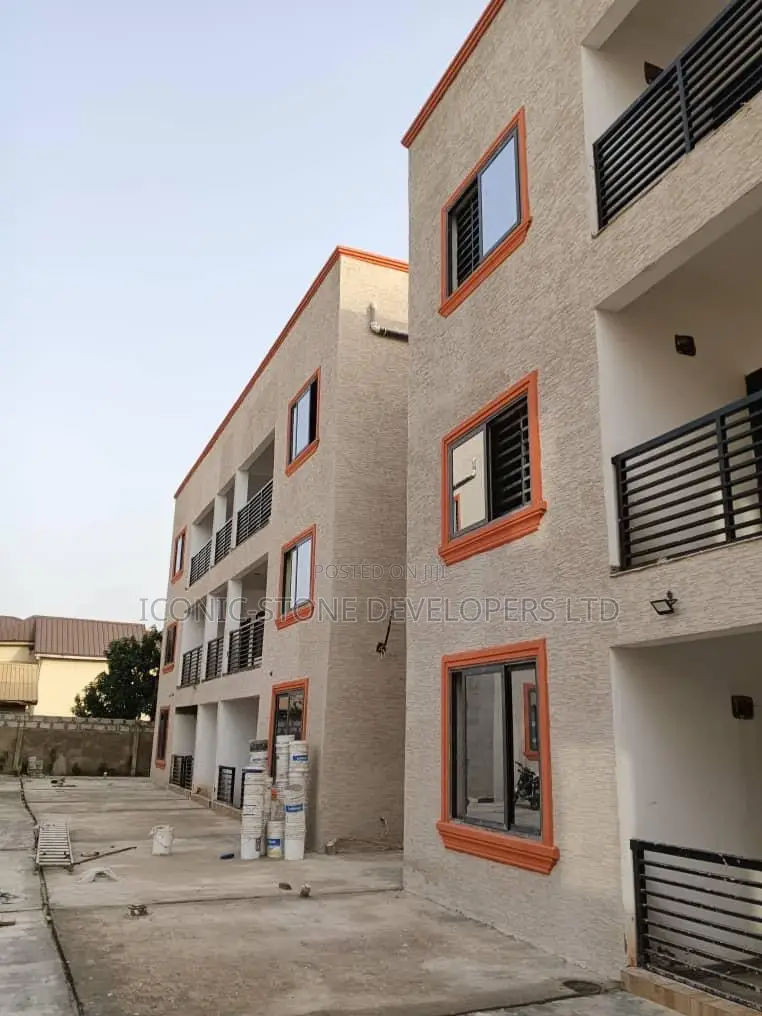 1bdrm Apartment in Adenta, Frafraha for rent in Frafraha