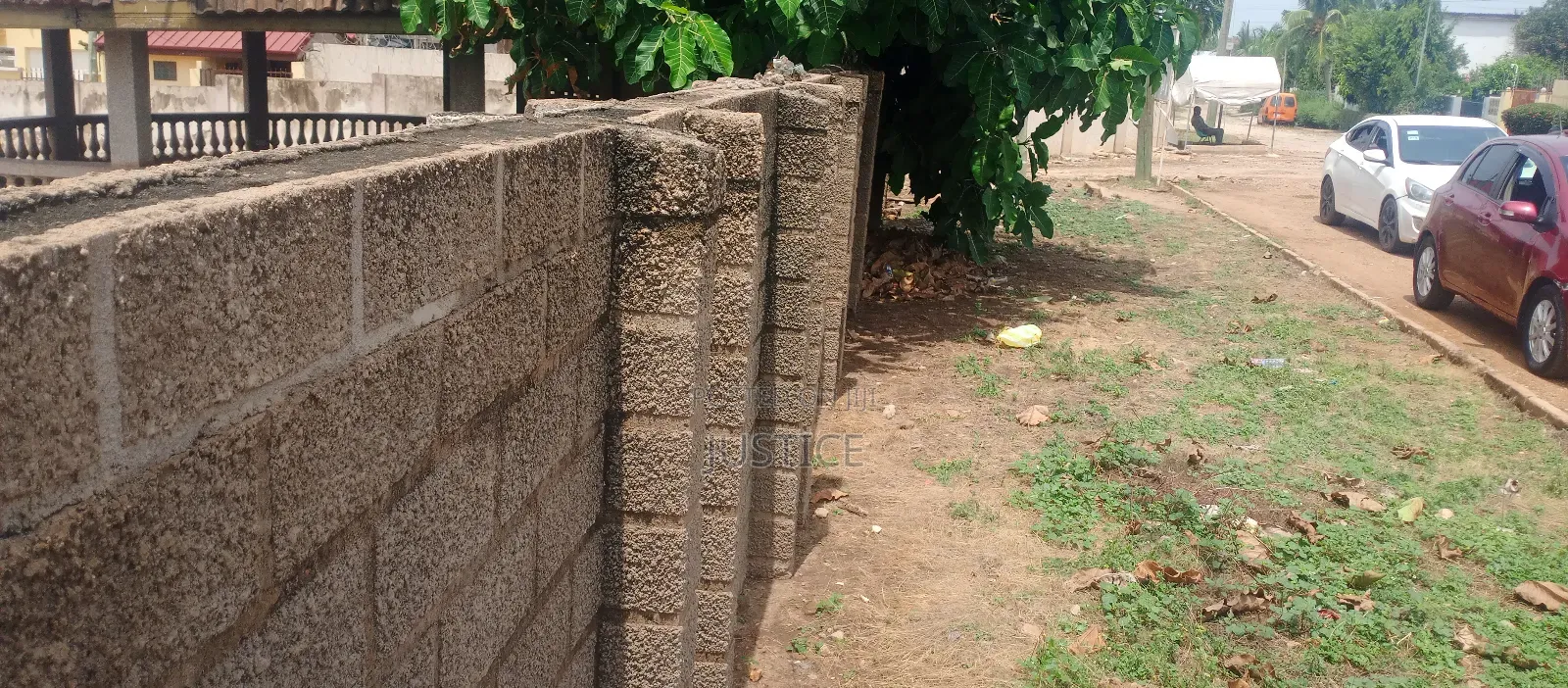Walled and Gated Full Plot Parakuo Estate in Parakuo Estate