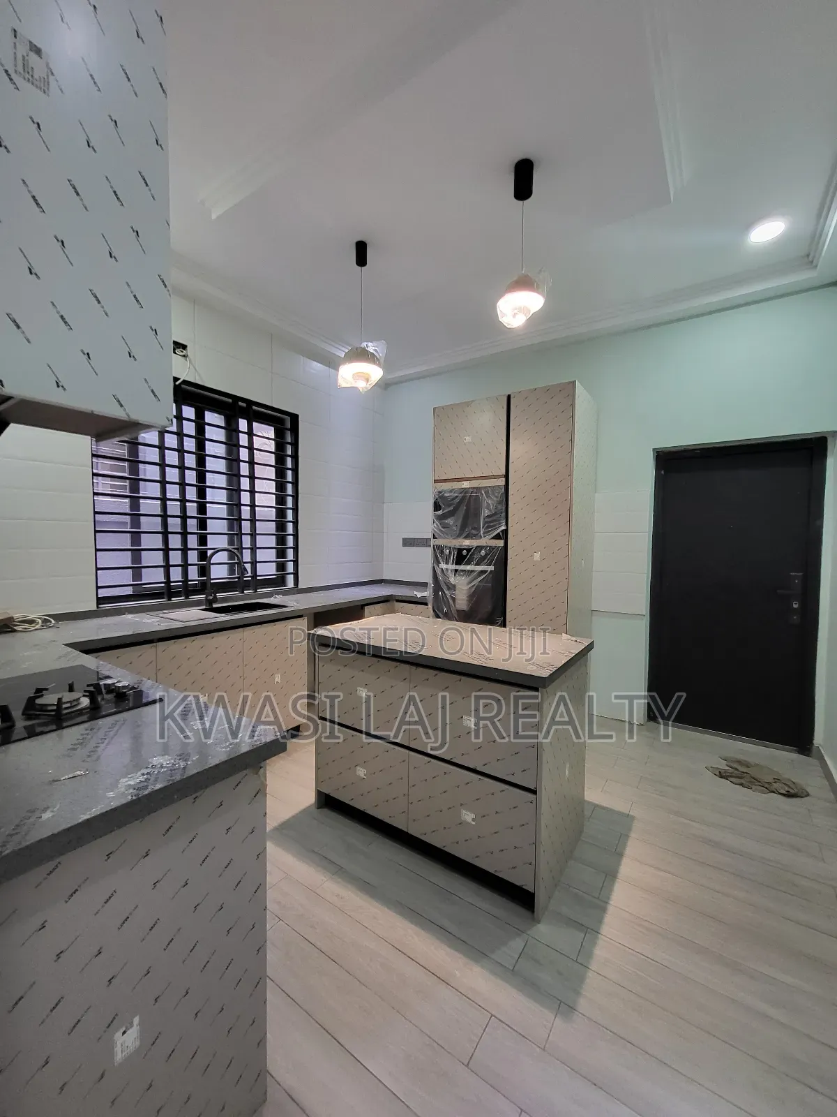5bdrm House in Oyarifa for sale in Oyarifa