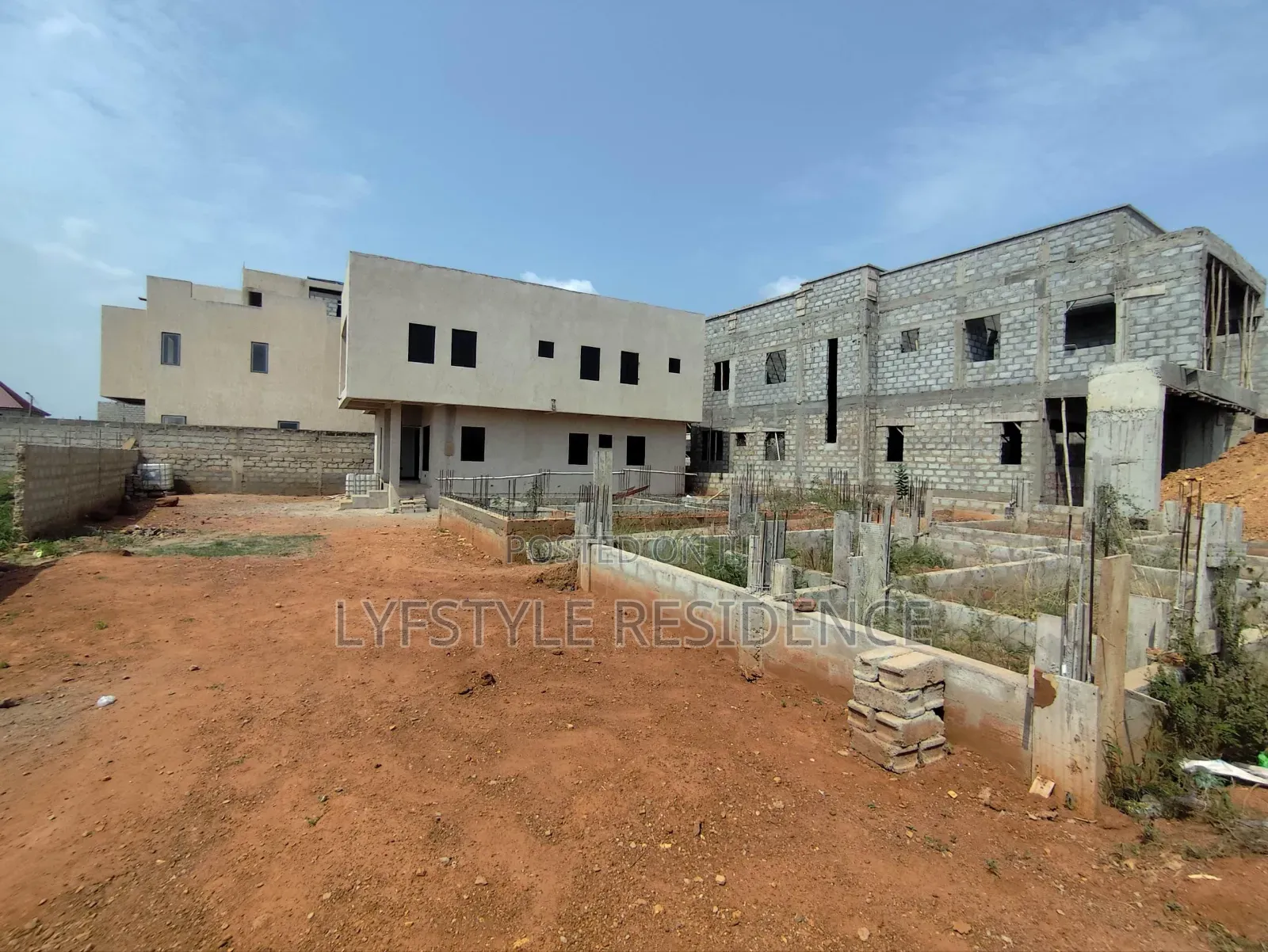 3bdrm House in East Legon Hills, School Junction for sale in School Junction