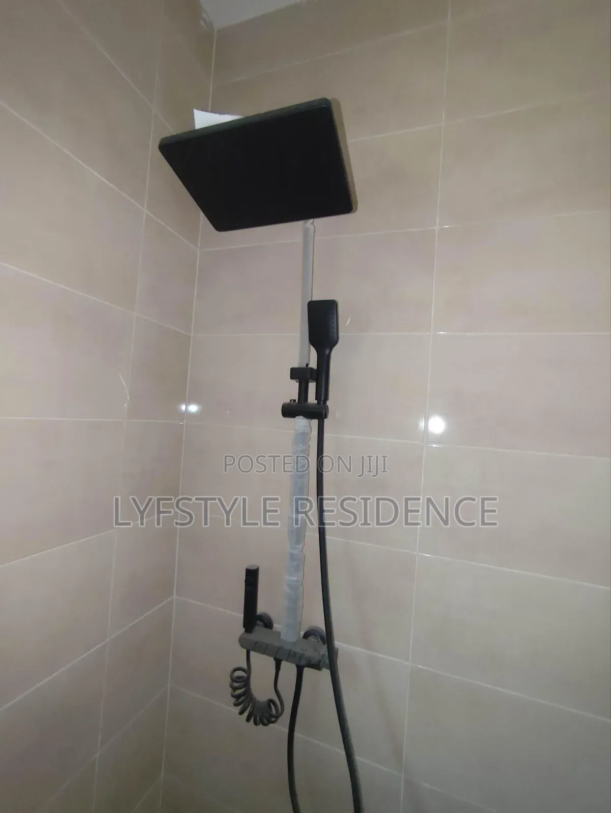 3bdrm House in East Legon Hills, School Junction for sale in School Junction