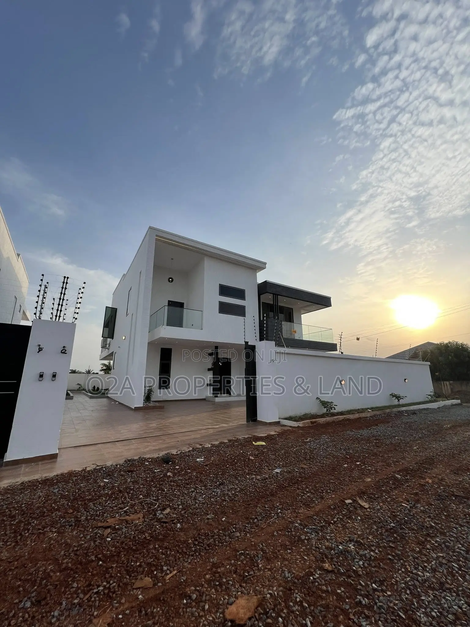 4bdrm House in Lakeside Estate for sale in Lake Side Estate