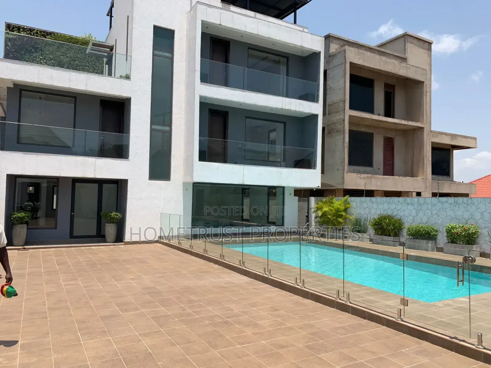 5bdrm House in East Legon, American House for sale in American House
